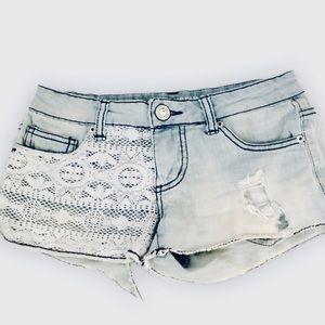 NEW! Mini shorts with crochet lace 🆕🆕